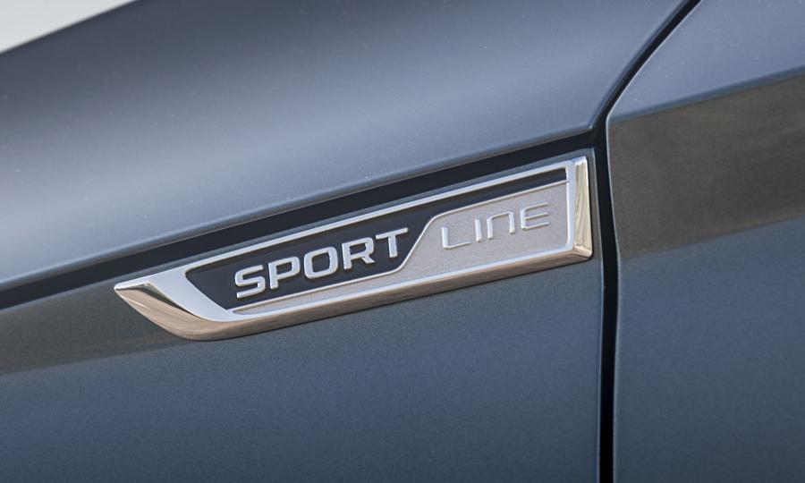 Детали экстерьера Skoda Superb Wagon 4x4 SportLine 2016 года  (UK) (фото 19 из 24)